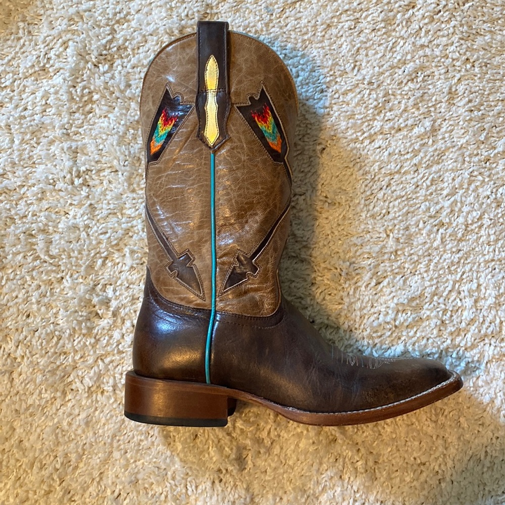 Johnny Ringo Southwestern Arrows - size 6.5 in good condition - leather bottoms